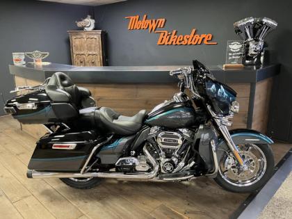 Harley-Davidson FLHTKSE CVO Ultra Glide Limited 110Ci Screamin Eagle CFR Exhaust