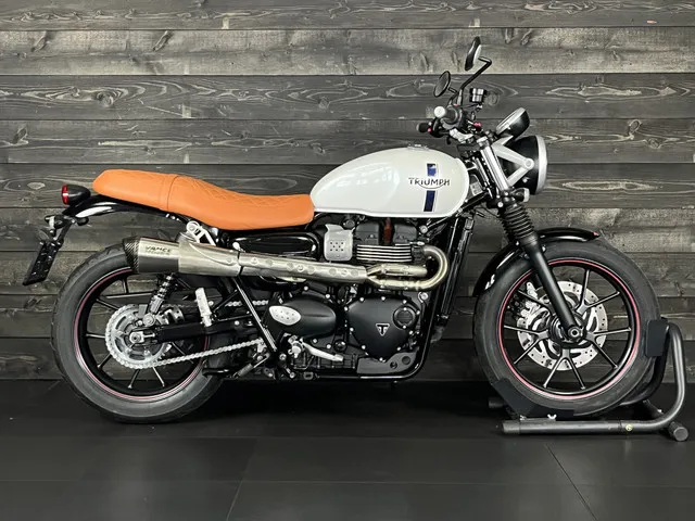 Triumph Street Twin