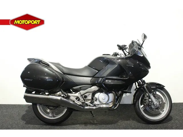 Honda NT700V Deauville