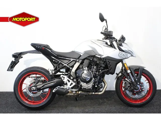 Suzuki GSX-8S