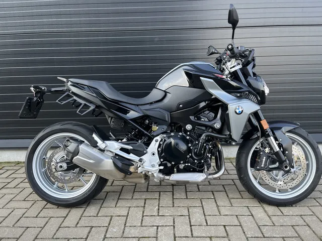 BMW F 900 R