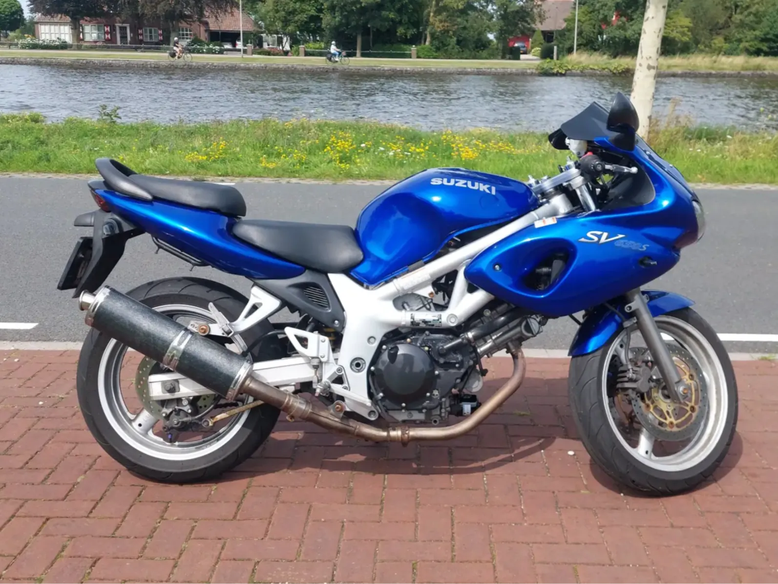 suzuki-sv650s-7482-1