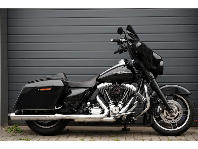 harley-davidson-street-glide-flhx-6281-1