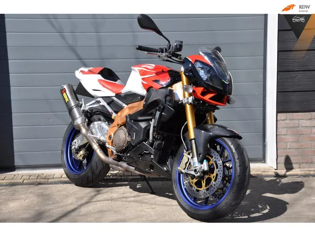 aprilia-tuono-1000-r-factory-4086-1