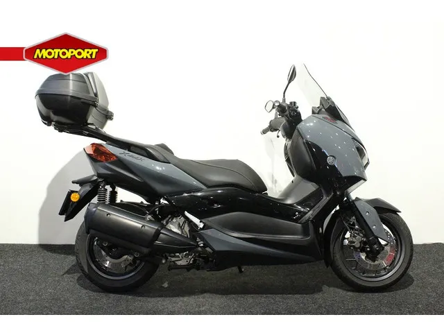 Yamaha X-Max 300