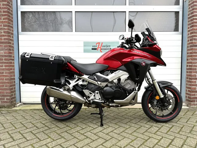 honda-vfr800x-crossrunner-8280-1