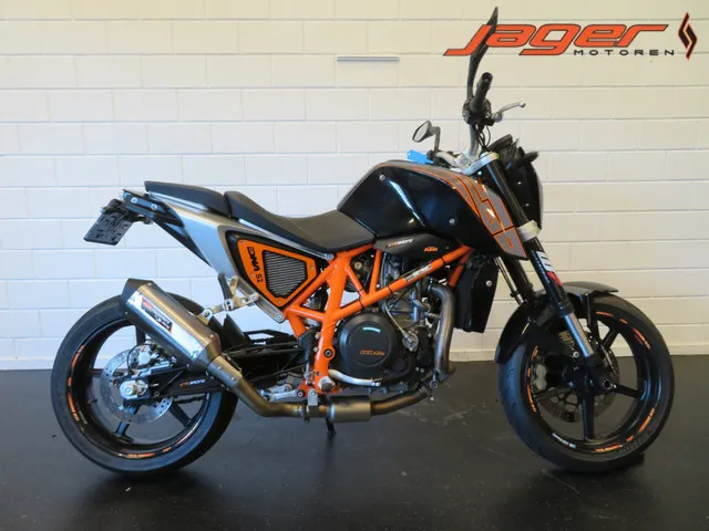 ktm-690-duke-7772-1