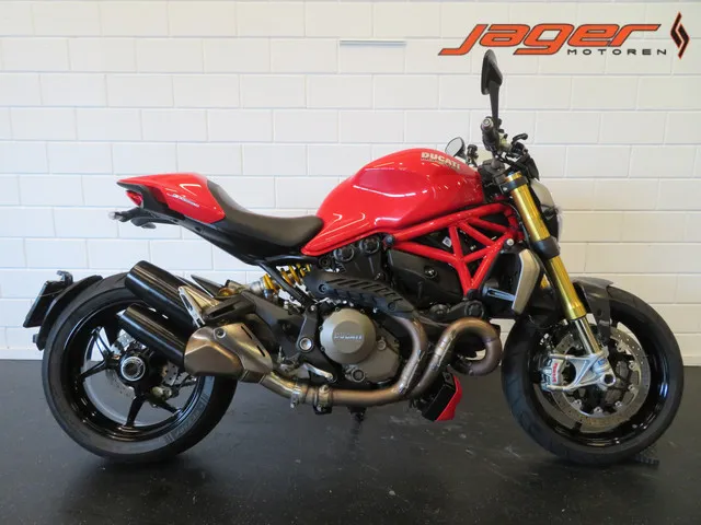 Ducati Monster 1200 S