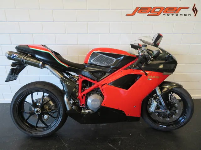 Ducati 848 EVO