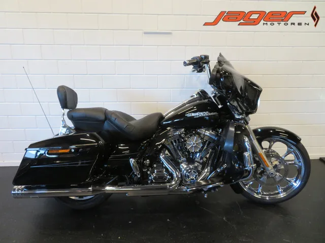 harley-davidson-street-glide-special-7968-1