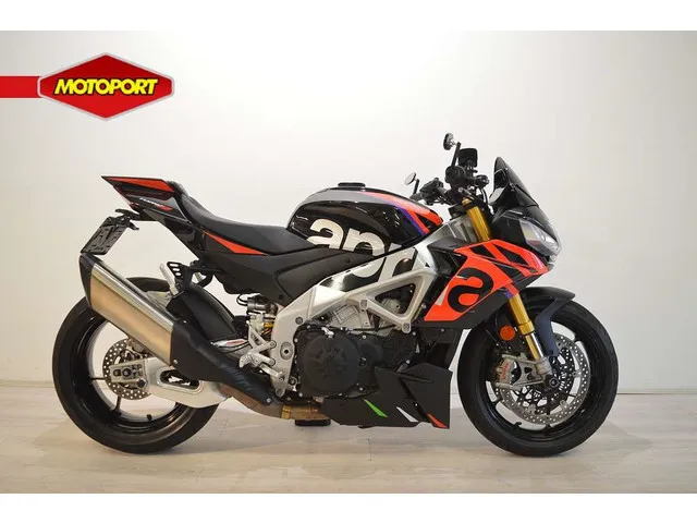 aprilia-tuono-v4-1100-factory-7903-1