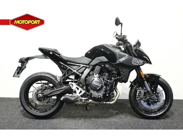 suzuki-gsx-8s-8356-1