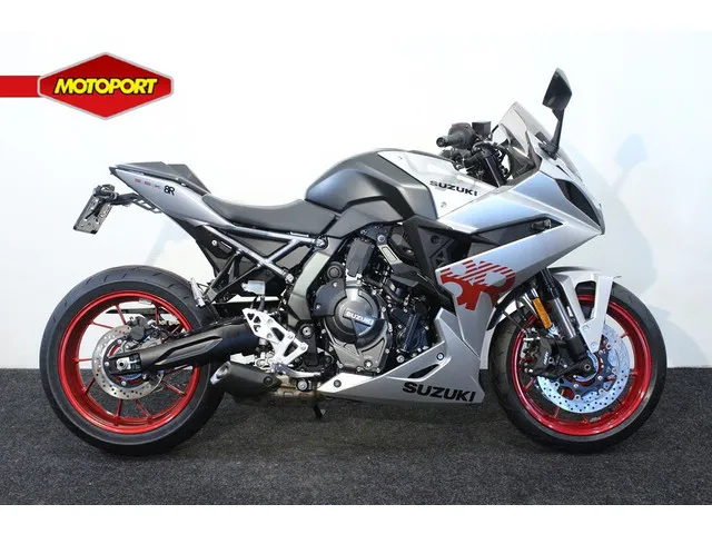 Suzuki GSX-8R