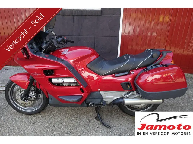 honda-st1100-pan-european-8239-1