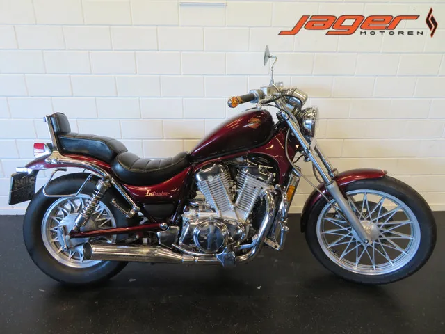 Suzuki VS 700 Intruder