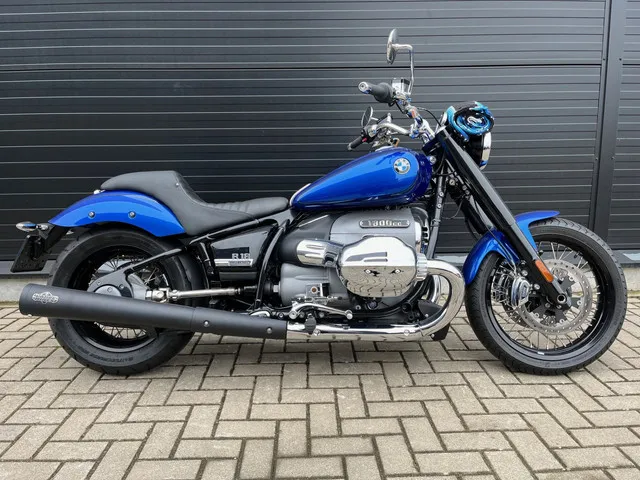 BMW R 18