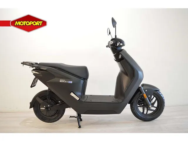 Honda EM1