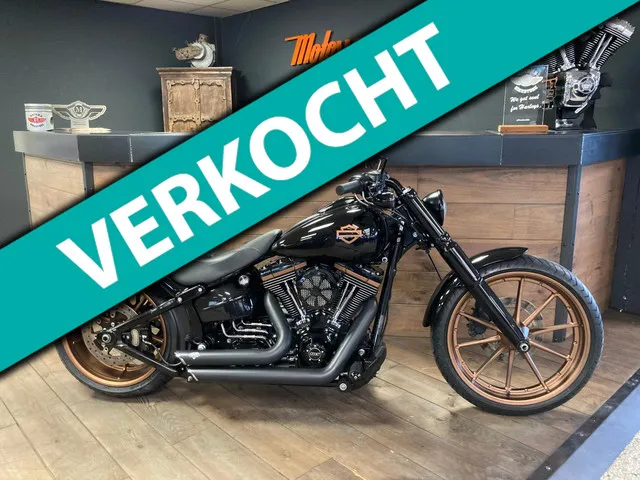 Harley-Davidson Breakout FXSB