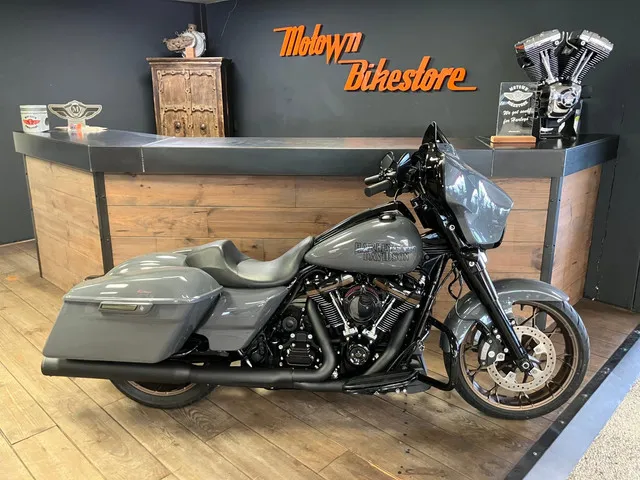 harley-davidson-street-glide-special-3369-1