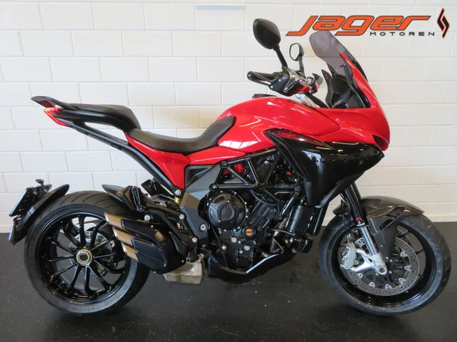 mv-agusta-turismo-veloce-800-6709-1