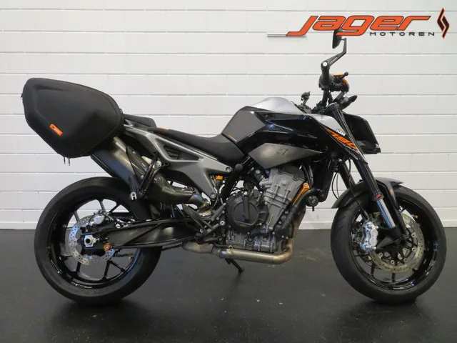 ktm-790-duke-l-7956-1