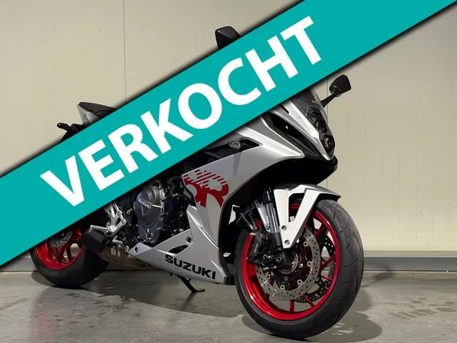 suzuki-gsx-8r-8125-1