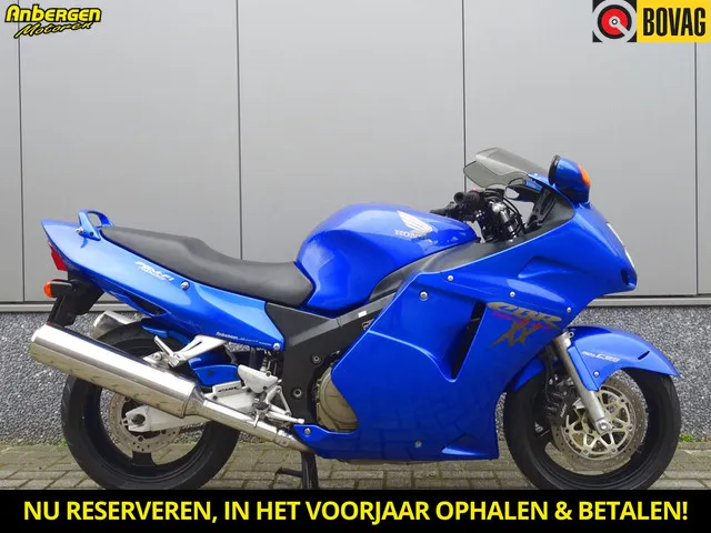 honda-cbr1100xx-super-blackbird-8595-1
