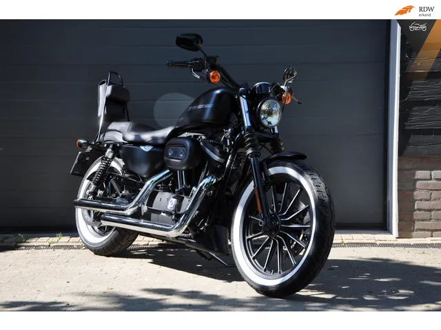 Harley-Davidson Sportster Iron XL883N