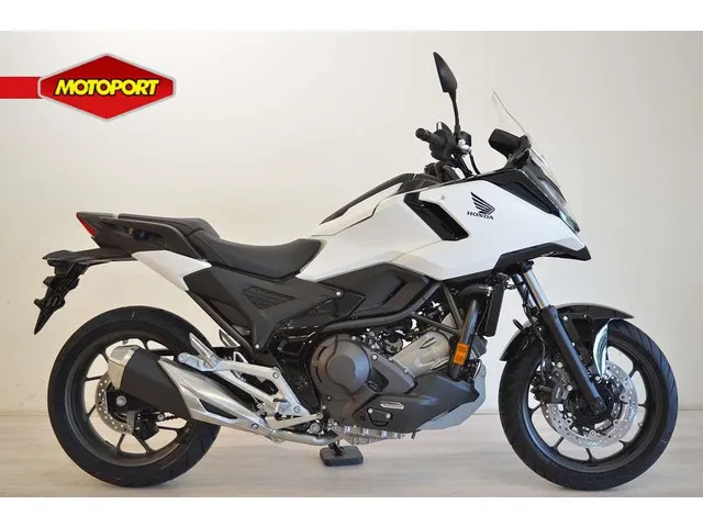 Honda NC750X DCT