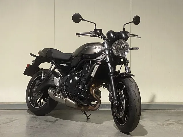 Kawasaki Z650RS
