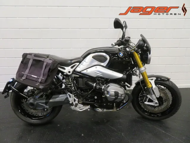BMW R nineT