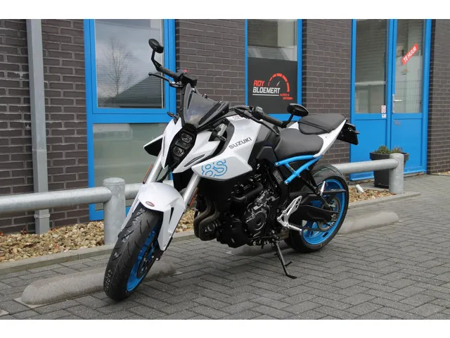 Suzuki GSX-8S