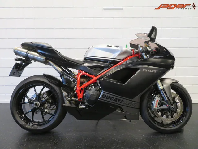 Ducati 848 EVO Corse SE