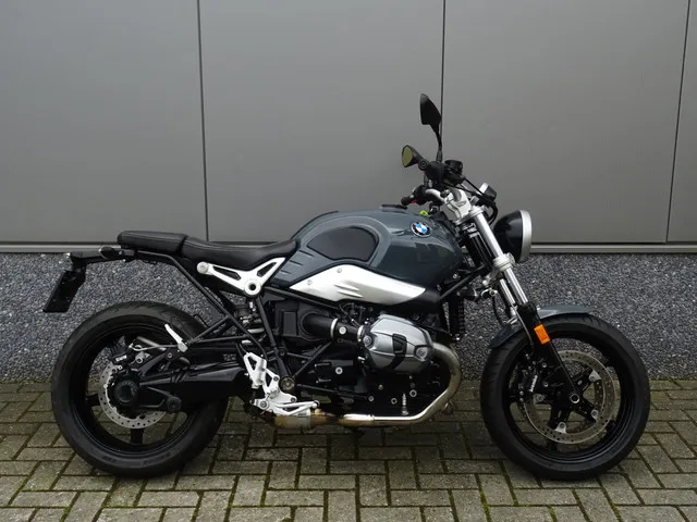 BMW R nineT Pure