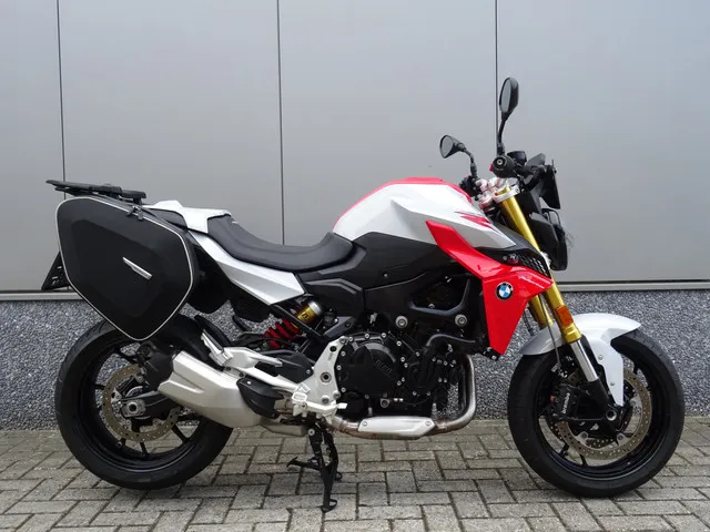 BMW F 900 R
