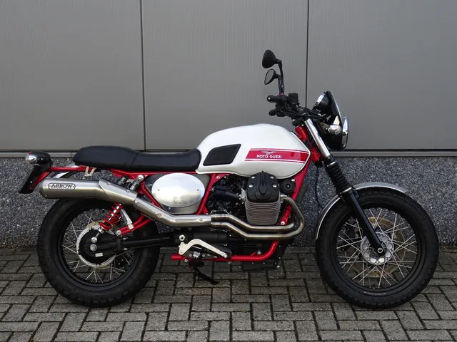 Moto Guzzi V7 II Stornello