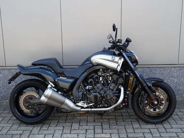 Yamaha VMX 1700 V-Max