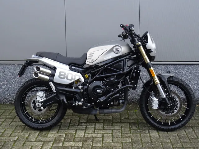 Benelli Leoncino 800 Trail