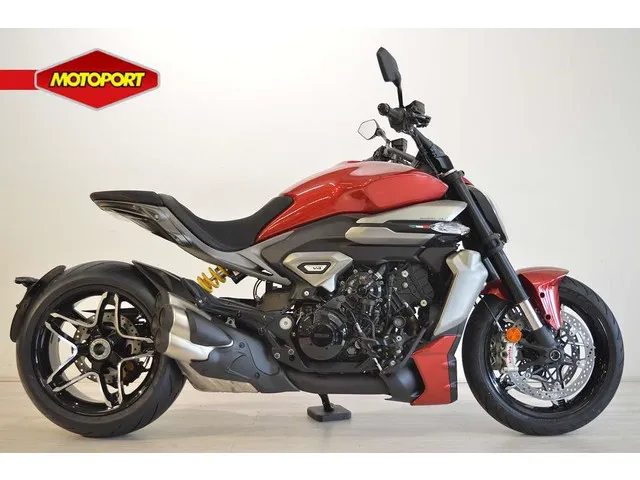 Ducati XDiavel V4