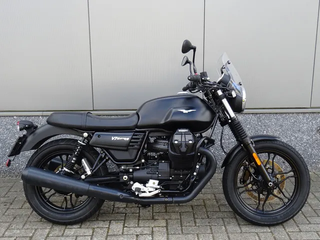 Moto Guzzi V7 III Stone