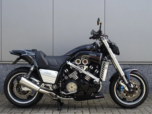 Yamaha VMX 1200 V-Max