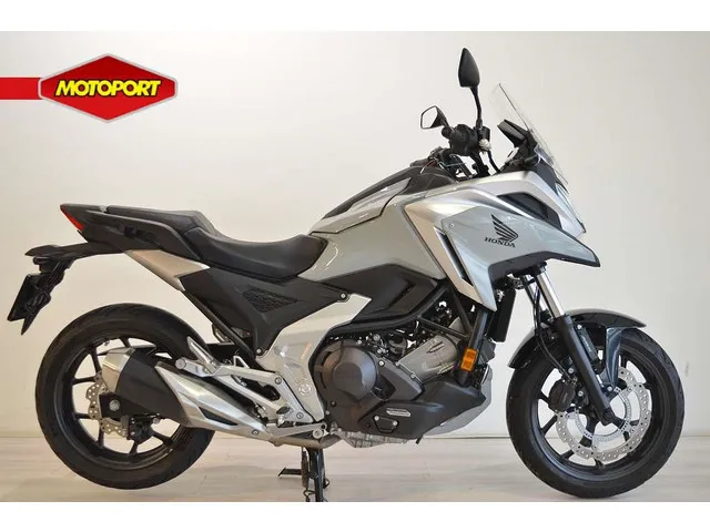 Honda NC750X DCT