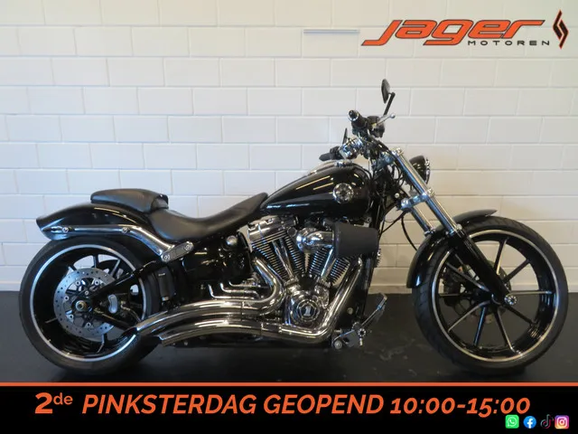 Harley-Davidson Breakout FXSB