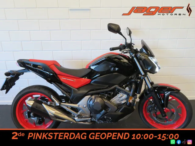 Honda NC750S DCT