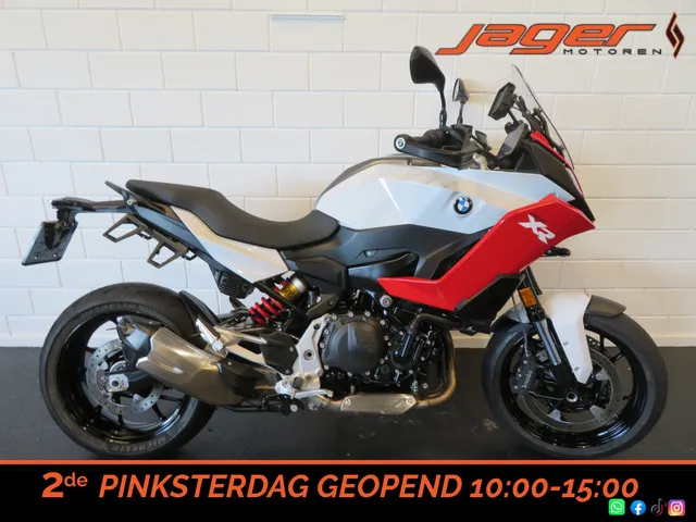 BMW F 900 XR